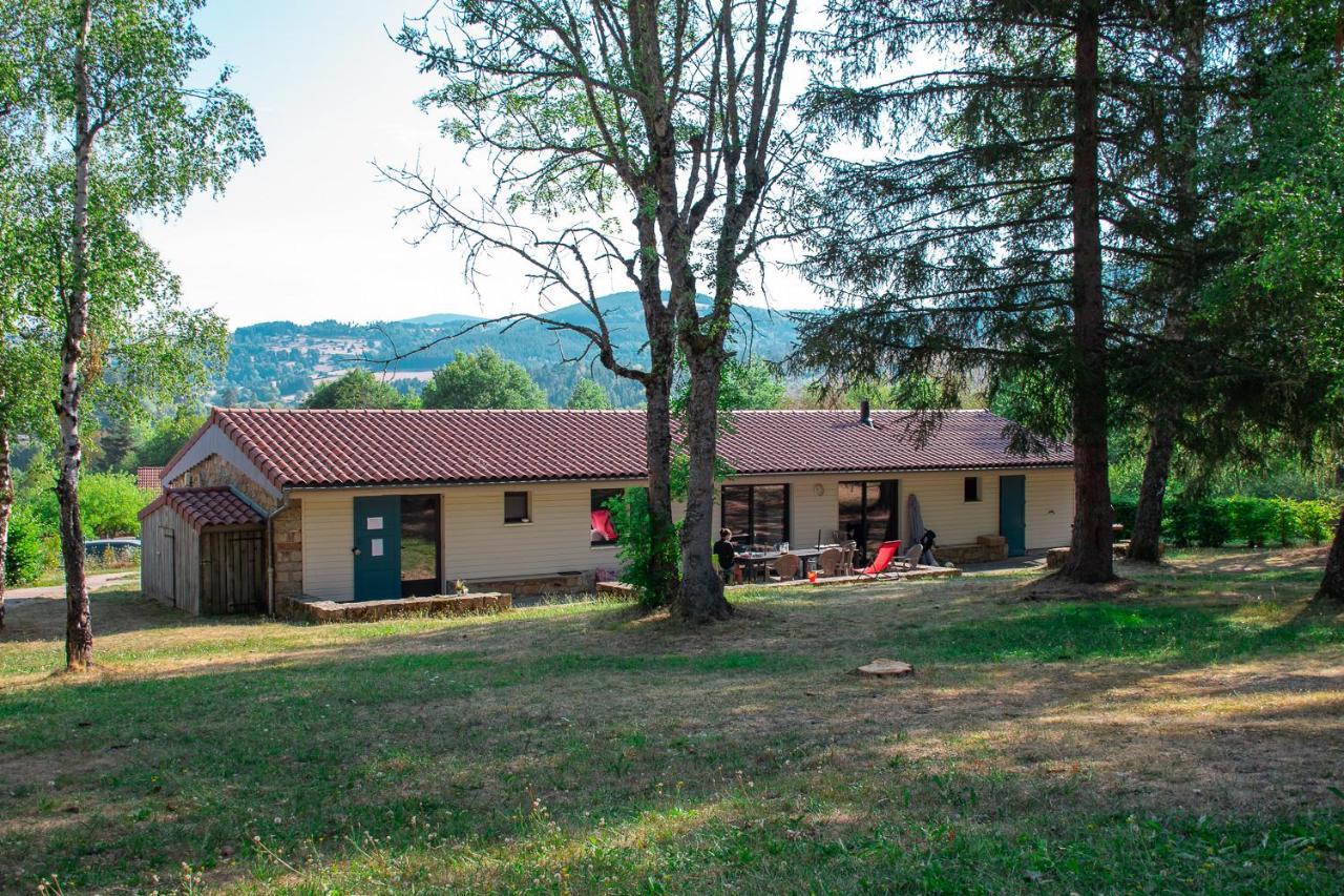 Village De Gites De La Foret De Ganigal Le Malzieu-Ville Exterior photo